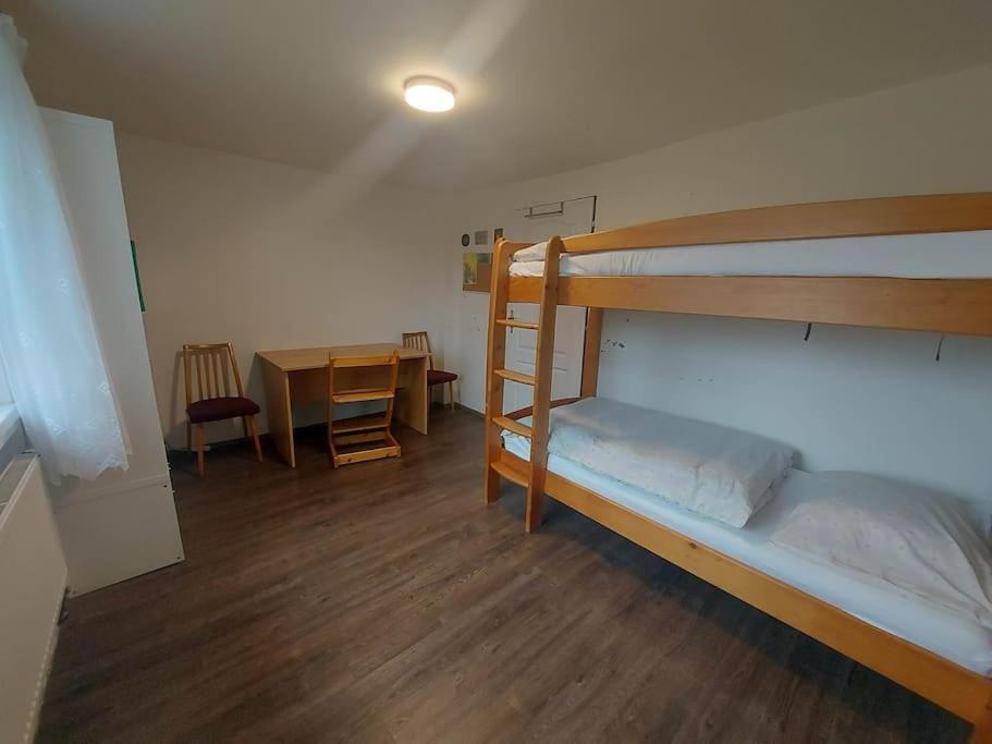 Dum Nedaleko Resovskych Vodopadu Villa Tvrdkov Buitenkant foto