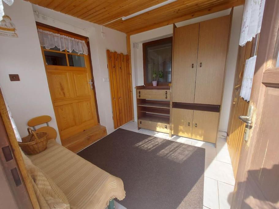 Dum Nedaleko Resovskych Vodopadu Villa Tvrdkov Buitenkant foto